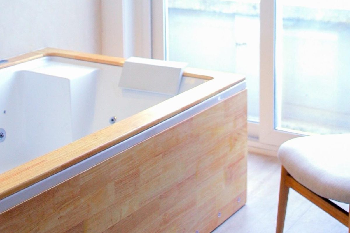 AMMG TOUR MARINA - Suite Impériale 10 baignoire-vue-terrasse-suite-imperiale-calais