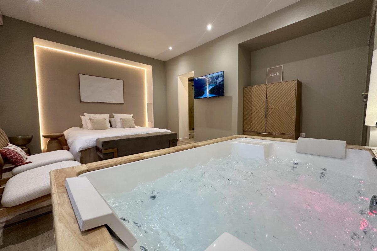 AMMG TOUR MARINA - Suite Infinity 1 chambre-spa-location-appartement-calais