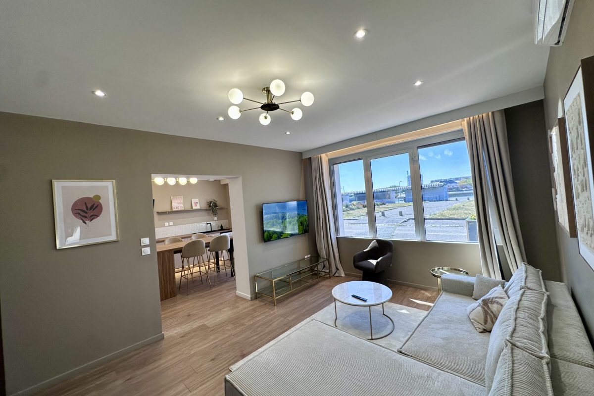 AMMG TOUR MARINA - Suite Infinity 9 salon-vue-mer-appartement-luxe-calais