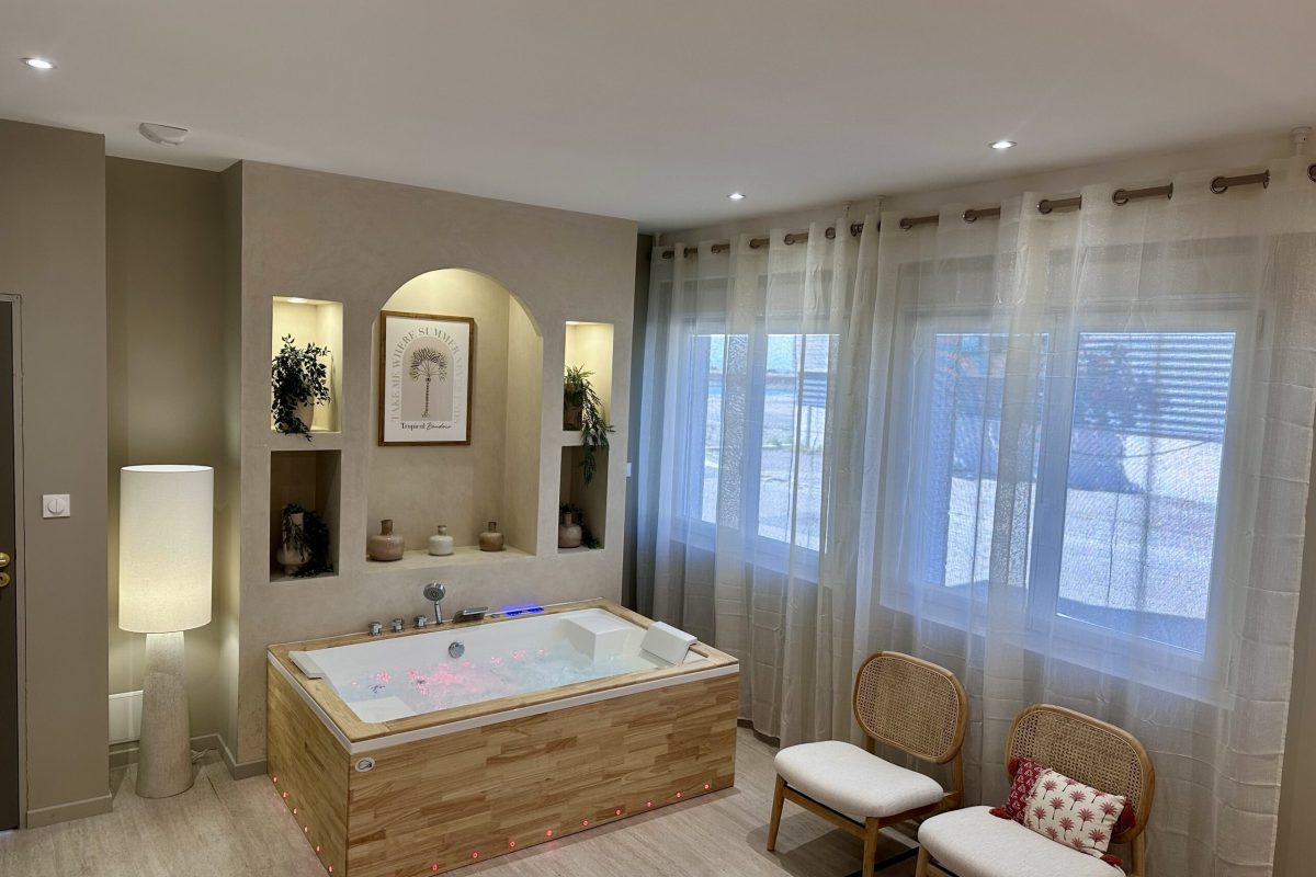 AMMG TOUR MARINA - Suite Infinity 10 spa-balneo-appartement-luxe-calais