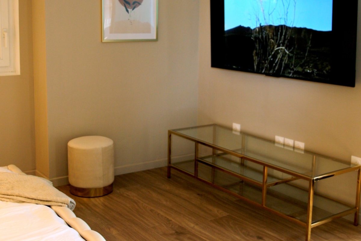 AMMG TOUR MARINA - Suite Zénith 8 suite-zenith-decoration-murale-television-calais